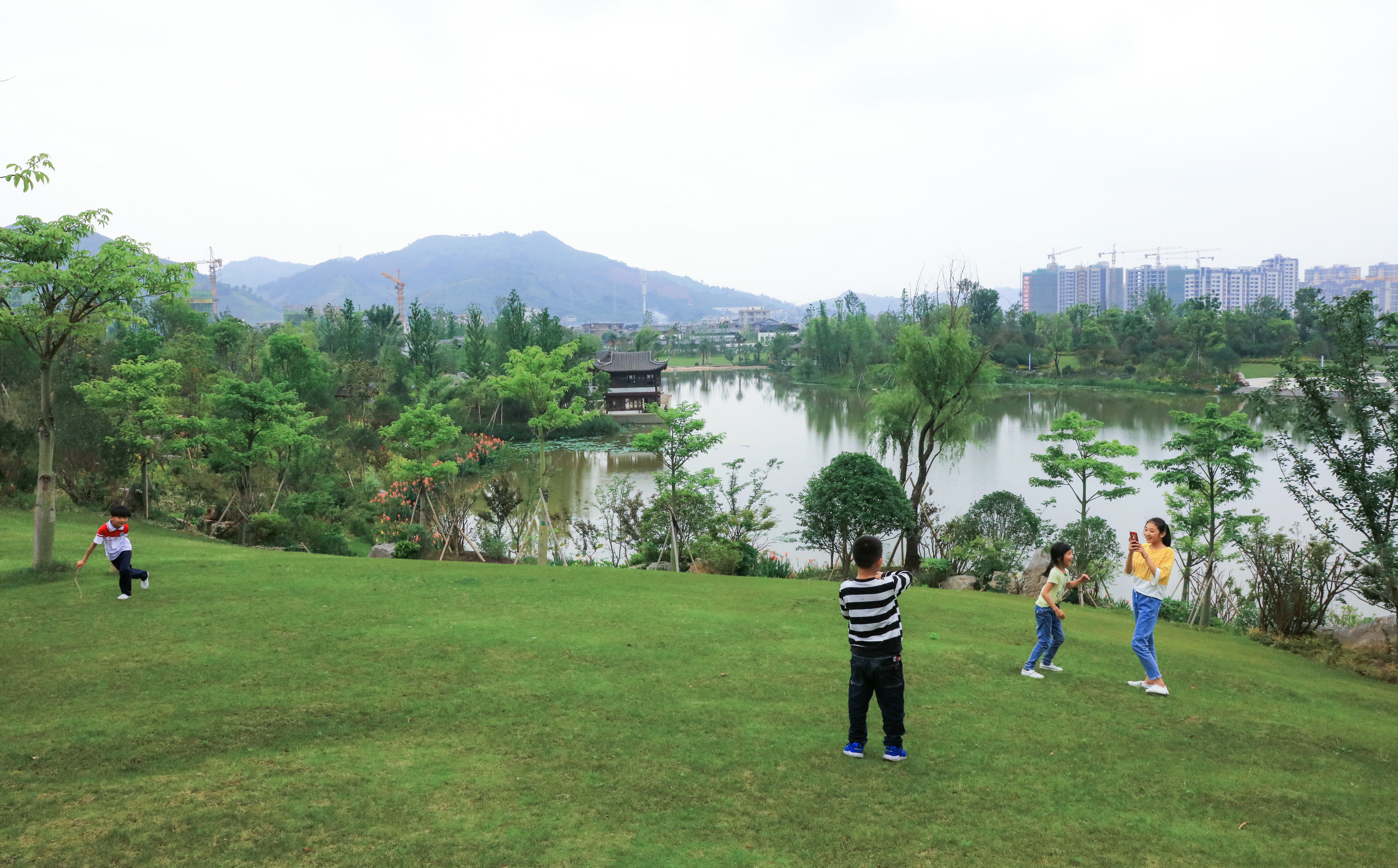 【行業(yè)要聞】住房和城鄉(xiāng)建設(shè)部辦公廳關(guān)于開展城市公園綠地開放共享試點(diǎn)工作的通知